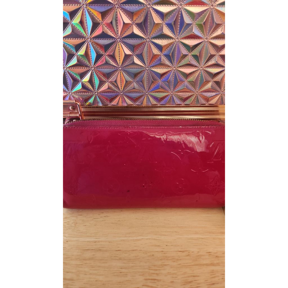 Women's Louis Vuitton Vernis Wallet - Picture 2 of 6
